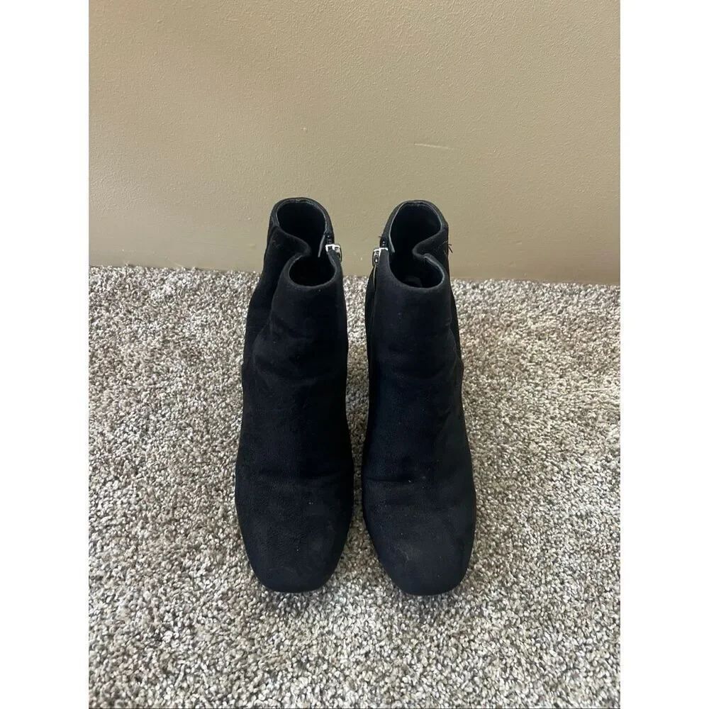 Marc Fisher Black Heeled Boots Woman’s Size 7.5 Flaws-Marks